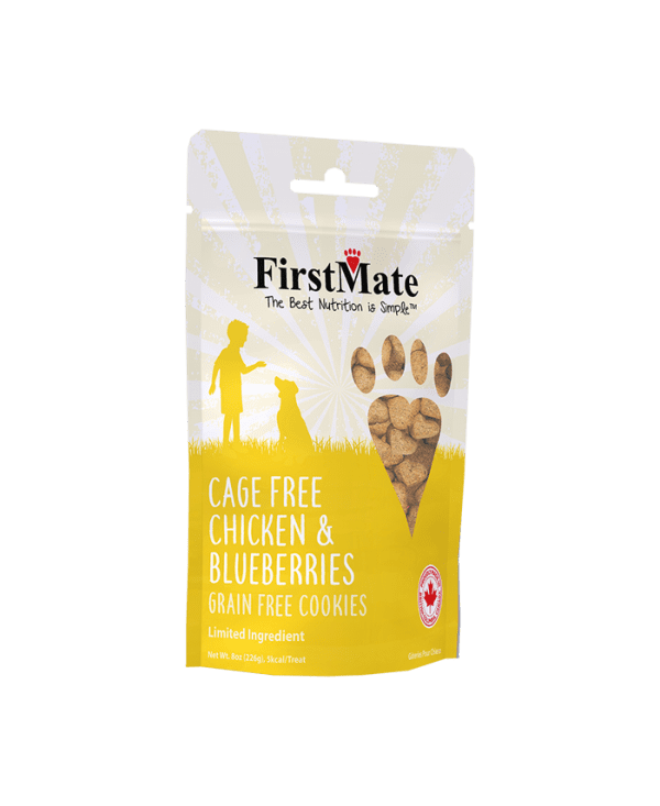 FirstMate Cage Free Chicken & Blueberry Treats 8oz